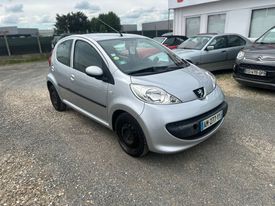 A vendre Peugeot 107 à Avrainville 91630
