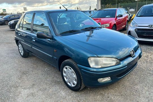 Peugeot 106 XT occasion en vente à Avrainville 
								