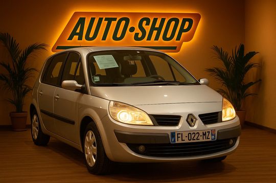 Renault Megane SCENIC II Confort Authentique occasion en vente à Avrainville 
								