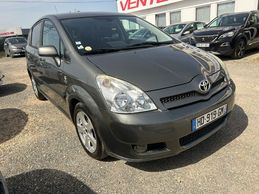 Toyota Corolla Verso 2.2 D-4D Linea techno occasion en vente à Avrainville 
											