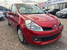 Renault Clio Privilège boite auto  occasion en vente à Avrainville 
											